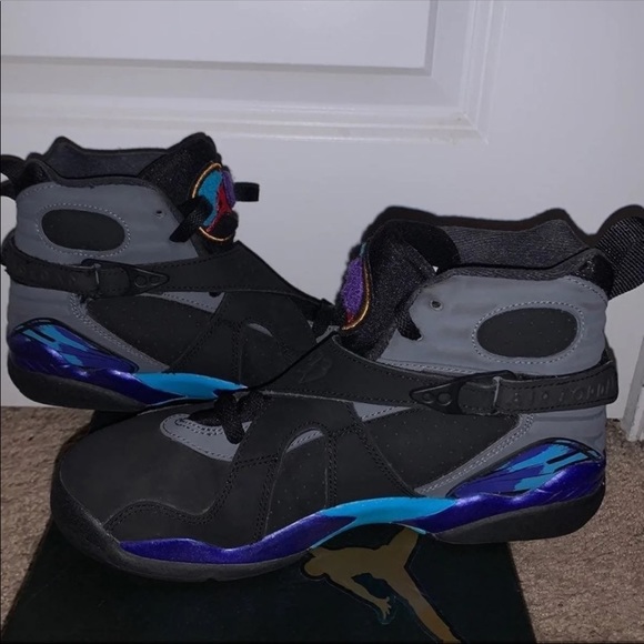 Jordan 8s Aqua - Picture 1 of 3